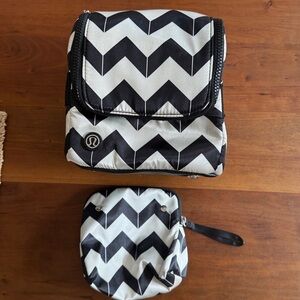 LULULEMON CHEVRON Toiletry Kit Black & White 2 piece Hanging EUC!